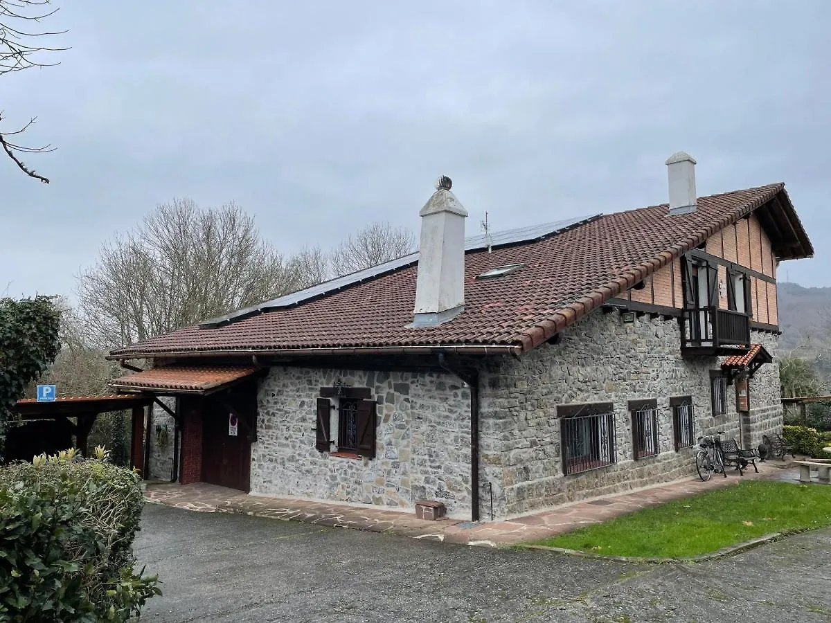 Txorienea Rural Villa Irun 0*,